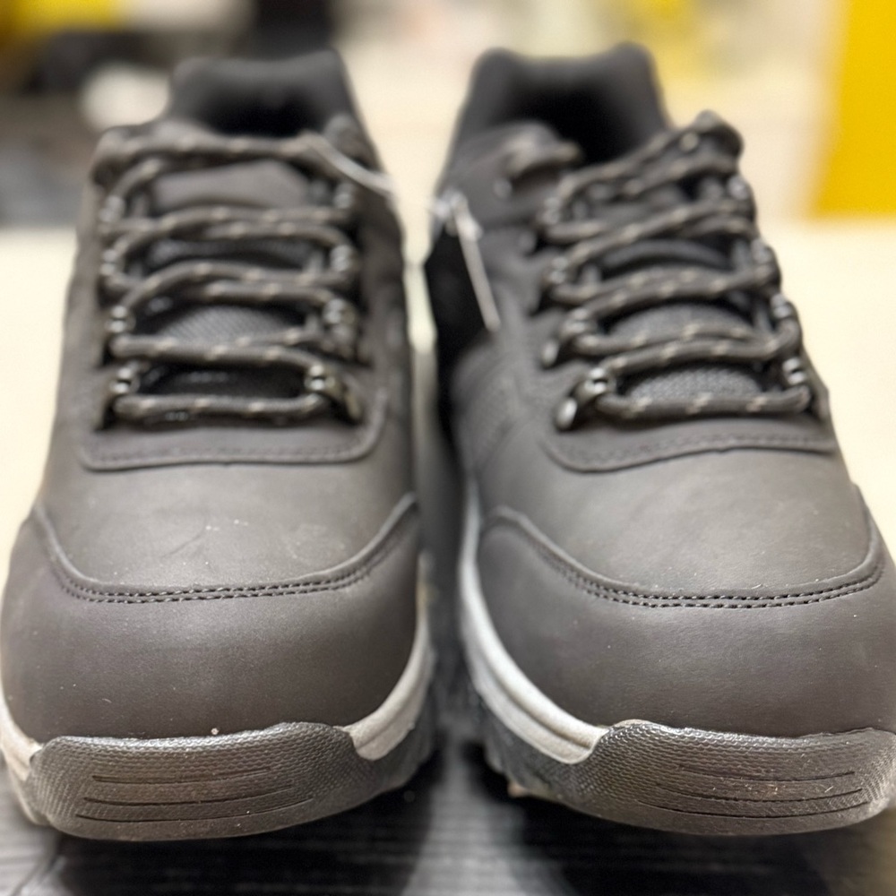 London Fog Waterproof Memory Foam Men’s Size 11 NIB